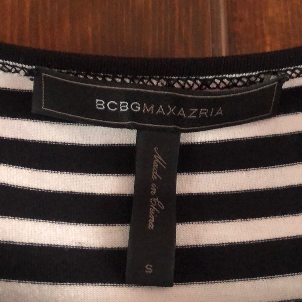 BCBG MaxAzria top - Picture 2 of 4